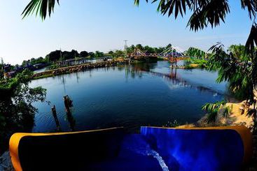 هتل Finderland Resort