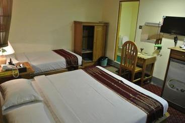 هتل Grand Empire