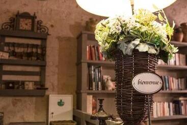 هتل Masseria Cianciò