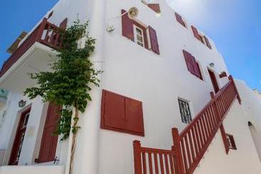 פנסיון Alana Mykonos