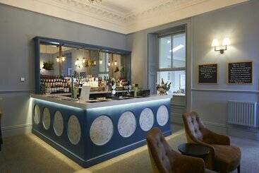 بنسيون Newfield Hall