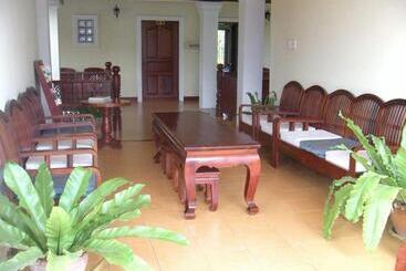 بنسيون Phone Praseuth Guesthouse