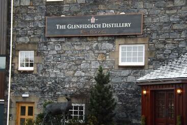 Castleview Bed & Breakfast