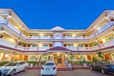 酒店 Nuntiya Terrace