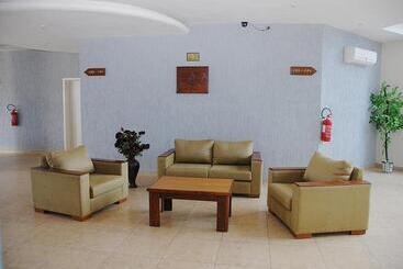 هتل Robinhood Inn