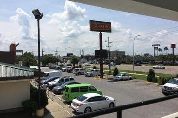 مُتل Contempra Inn