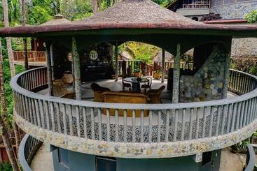 Курорт Atremaru Jungle Retreat