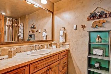 202 Highlands Slopeside