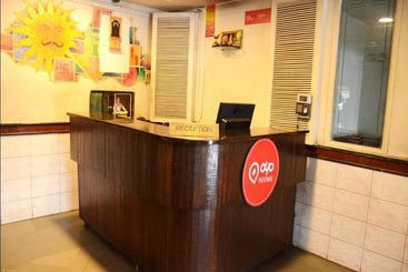 هتل Oyo Rooms Near Laxminarayan Theatre Swargate