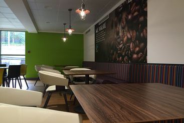 هتل Telford University Rooms