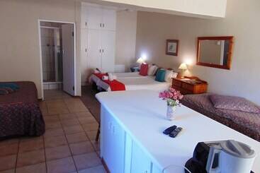 بنسيون Whale Watchers Inn