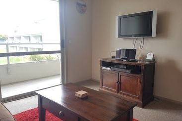 300 Lake Terrace