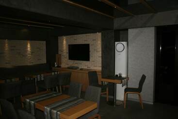 בית מלון כפרי The Black