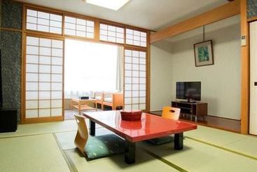 هتل Ooedo Onsen Monogatari Dogo