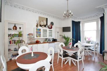 펜션 Citihouse Aberdeen West End