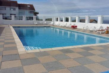 آپارتمانهای توریستها Surf View House