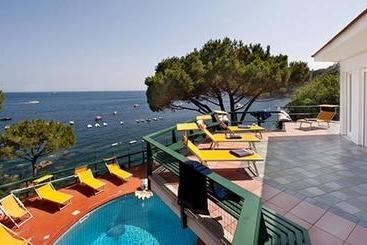 ツーリストアパートメント Villa Felicita