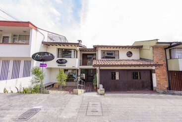 هتل Ayenda Mountain Hostels Manizales