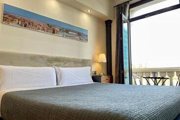 فندق فئة نجمة واحدة Balcón Al Mar