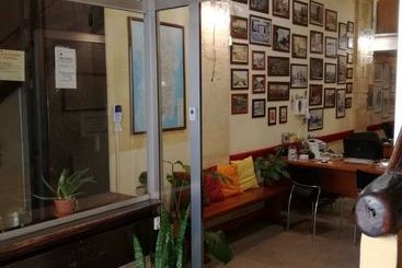 هتل Cagliari Novecento