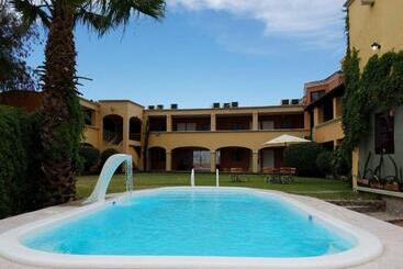 בית מלון כפרי Co Inn