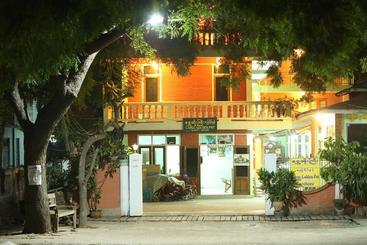 هتل New Large Golden Pot