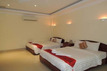 هتل Lux Star Town