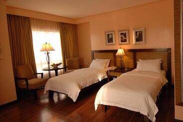 Planta Centro Bacolod Hotel & Residences