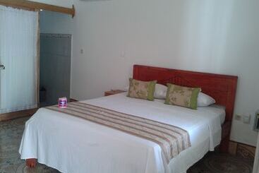 호텔 Putri Homestay