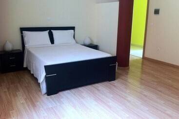 בית מלון כפרי Residencial Sol Point Art