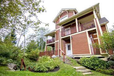 فندق Tremblant Les Eaux By Les Suites