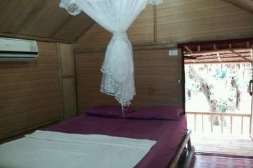 Jackie Bamboo House - Hostel
