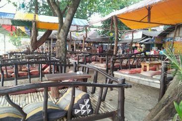 Jackie Bamboo House - Hostel