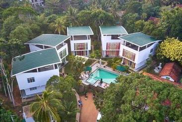 Апарт-отель Neptune Eco Villas