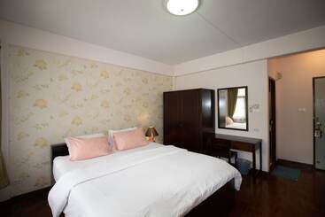 Пансион Sabai House