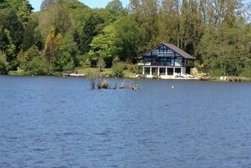 Cleveley Mere Luxury Waterside Lodges