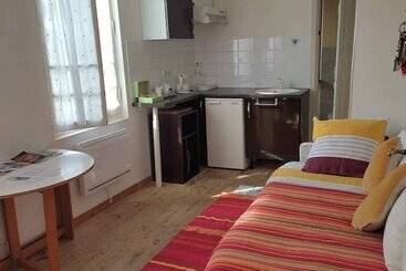 B&b Le Miroir Aux Fées Bordeaux