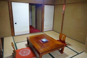 هتل Amanoya
