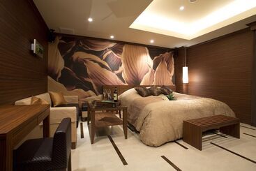 هتل And Spa Lotus Modern