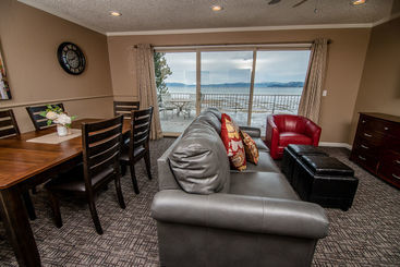 هتل Beachcomber Inn