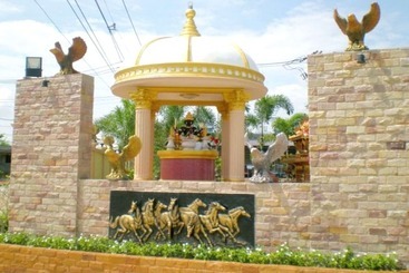 Golden House Hotel Sakaeo