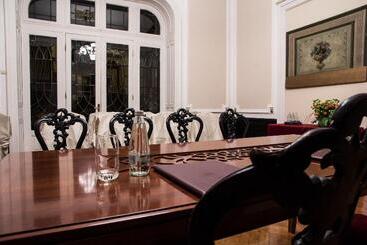 هتل Grand Boutique