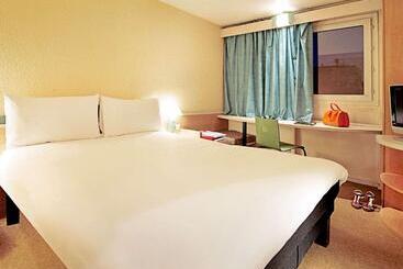 هتل Ibis Asuncion