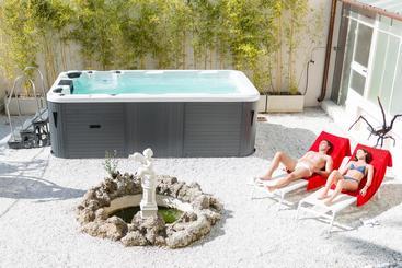 هتل Rosso Di Sera Tuscany Adults Only