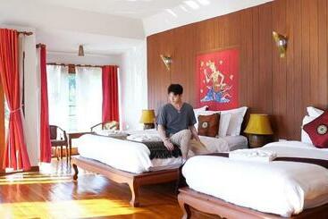 ホテル Sasidara Resort Nan