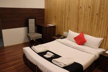 Fabhotel Prime Welcome Palace