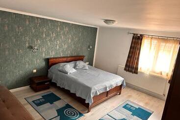 بنسيون Casa Maria