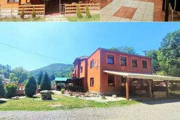 ペンション Penzión Michaela Vyhne