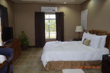 Gm Suites Bed & Breakfast
