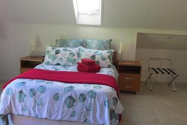 پانسیون Fantail River Lodge